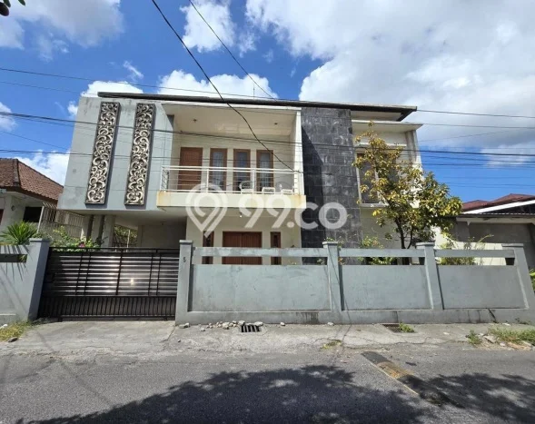 Rumah Modern 4 KT di Seminyak Badung Unfurnished Rumah Modern 4 KT di Seminyak Badung Unfurnished
