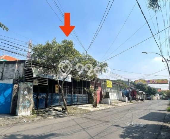 Kost Dijual di Manyar dengan 25 KT dan Luas 500m2 Kost Dijual di Manyar dengan 25 KT dan Luas 500m2