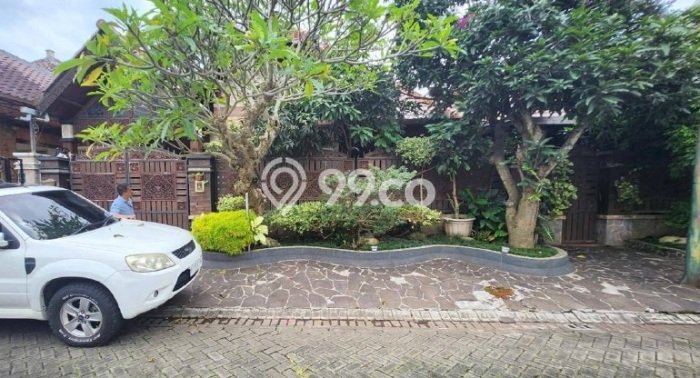 BEST INVESTMENT! Rumah di Araya, LT 240m2m² Bangunan 240m2m² BEST INVESTMENT! Rumah di Araya, LT 240m2m² Bangunan 240m2m²