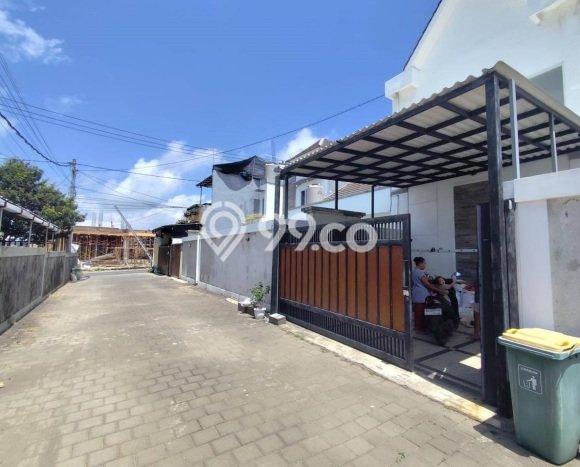 Peluang Langka! Vila Kawasan , Dimensi 178m2m², Posisi Premium dekat dengan beragam fasilitas Peluang Langka! Vila Kawasan , Dimensi 178m2m², Posisi Premium dekat dengan beragam fasilitas