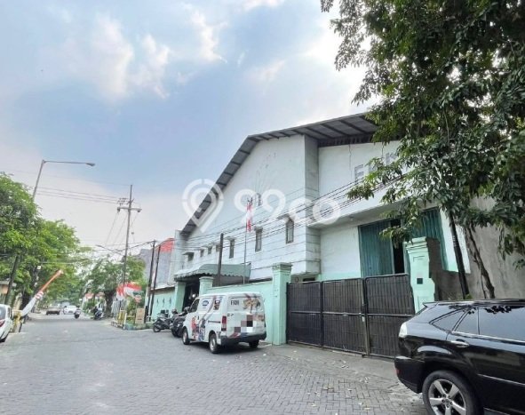 LOKASI PREMIUM! Gudang Kawasan Darmo permai, Luas 850m2m², Jalan Utama LOKASI PREMIUM! Gudang Kawasan Darmo permai, Luas 850m2m², Jalan Utama
