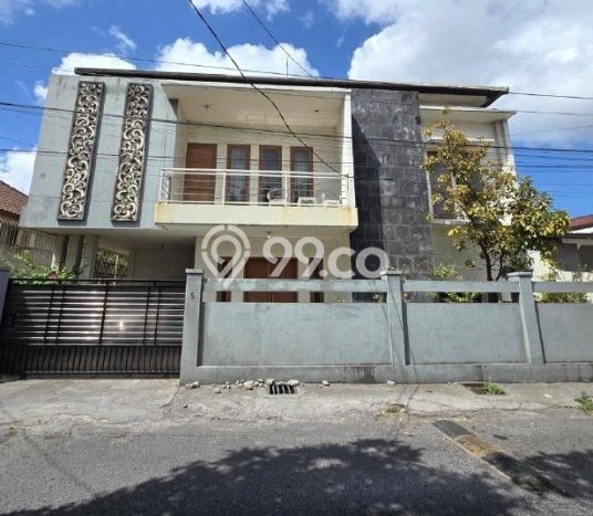Rumah Strategis Seminyak, Badung, Luas 150m² Bangunan 250m² Rumah Strategis Seminyak, Badung, Luas 150m² Bangunan 250m²