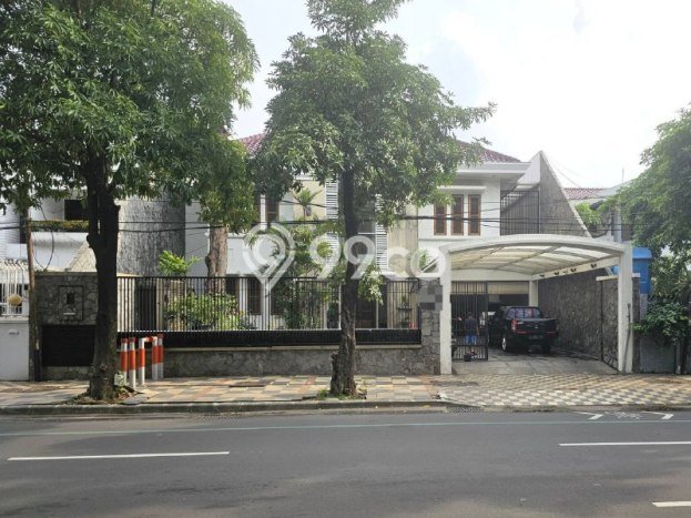Rumah Luxury Modern Siap Huni di Kertajaya Surabaya Rumah Luxury Modern Siap Huni di Kertajaya Surabaya