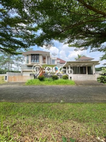 Rumah Mewah LB 372m2 Siap Huni Desain Elegan di Araya, Malang Rumah Mewah LB 372m2 Siap Huni Desain Elegan di Araya, Malang