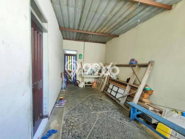 Rumah Modern 3 KT LT 275m2 di Dieng Rumah Modern 3 KT LT 275m2 di Dieng