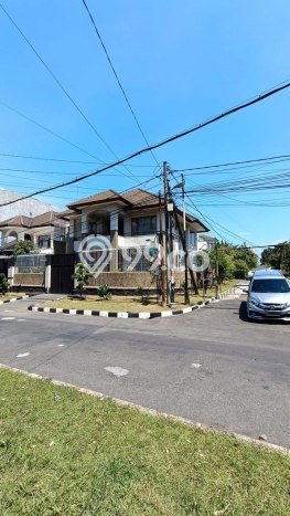 Hunian Mewah LB 700m2 Siap Huni Desain Elegan di Dieng, Malang Hunian Mewah LB 700m2 Siap Huni Desain Elegan di Dieng, Malang