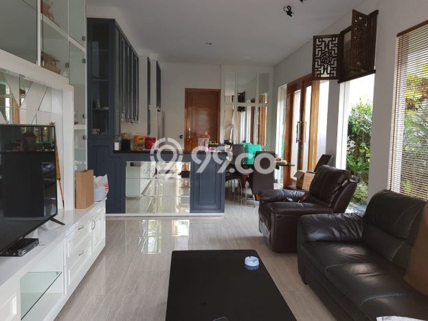 Rumah Disewakan Malang LT 480m2 LB 372m2 Kawasan Araya Rumah Disewakan Malang LT 480m2 LB 372m2 Kawasan Araya