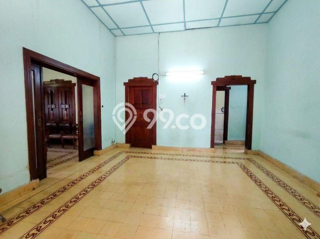 Rumah Cantik Siap Huni Di Klojen Luas 289m2 Lokasi Strategis Rumah Cantik Siap Huni Di Klojen Luas 289m2 Lokasi Strategis