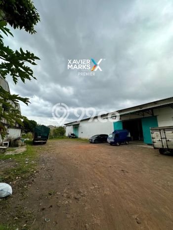 Unit Gudang Paling Strategis di Kedungkandang Malang dengan LB 1100m2 Unit Gudang Paling Strategis di Kedungkandang Malang dengan LB 1100m2