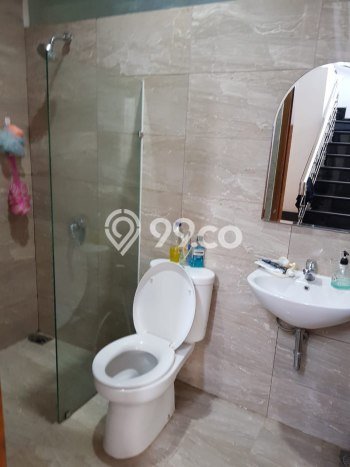 Rumah Disewakan Malang LT 480m2 LB 372m2 Kawasan Araya Rumah Disewakan Malang LT 480m2 LB 372m2 Kawasan Araya