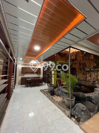 Ready to Use! Luxury House LT 200m2 Desain Modern di Surabaya Kota Ready to Use! Luxury House LT 200m2 Desain Modern di Surabaya Kota