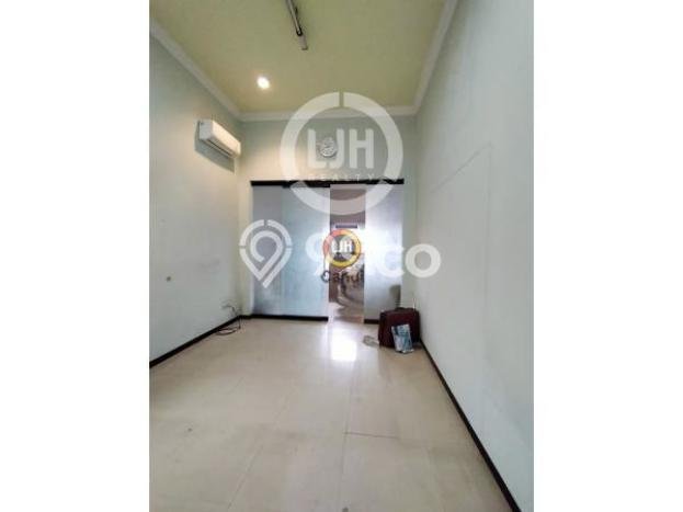 Untuk Dijual! Ruko di Majapahit Semarang LT 328m2 / LB 208m2 Kawasan Strategis Untuk Dijual! Ruko di Majapahit Semarang LT 328m2 / LB 208m2 Kawasan Strategis