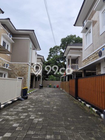Dijual Hunian Rumah Terawat 4 KT di Sleman, Yogyakarta Dijual Hunian Rumah Terawat 4 KT di Sleman, Yogyakarta