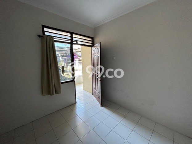 Dijual Segera Kost 7 Kamar, 2 Kamar Mandi di Wirobrajan, Yogyakarta, Luas 106m2 Dijual Segera Kost 7 Kamar, 2 Kamar Mandi di Wirobrajan, Yogyakarta, Luas 106m2