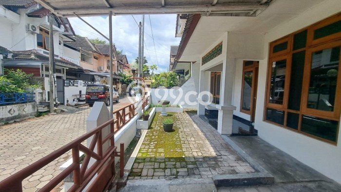 Dijual Cepat Rumah Bagus Siap Huni LB 250m2 di Bantul, Bantul Dijual Cepat Rumah Bagus Siap Huni LB 250m2 di Bantul, Bantul