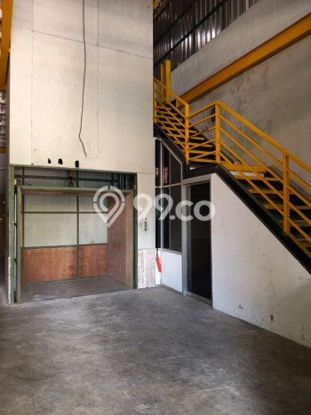 Area Ramai! Pabrik Dijual di Mergangsan untuk Bisnis Luas Bangunan 238m2 Area Ramai! Pabrik Dijual di Mergangsan untuk Bisnis Luas Bangunan 238m2