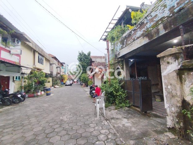 Unit Komersial Dijual di Gedong Tengen Yogyakarta Luas Bangunan 150m2 Unit Komersial Dijual di Gedong Tengen Yogyakarta Luas Bangunan 150m2