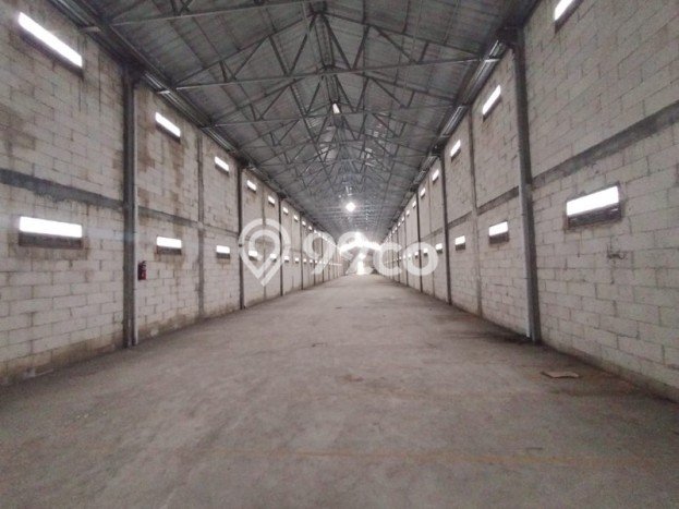 Untuk Dijual! Gudang di Sleman Yogyakarta LT 1136m2 / LB 923m2 Kawasan Strategis Untuk Dijual! Gudang di Sleman Yogyakarta LT 1136m2 / LB 923m2 Kawasan Strategis