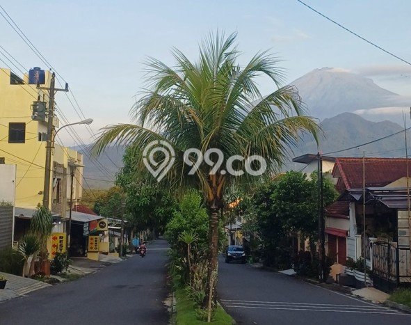 Unit Ruko Dijual di Magelang Utara Magelang Luas Tanah 360m2, Luas Bangunan 720m2 Unit Ruko Dijual di Magelang Utara Magelang Luas Tanah 360m2, Luas Bangunan 720m2