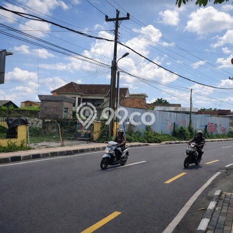 Rumah Sederhana Dijual di Gondokusuman 0 Kamar dengan Luas Tanah 2100m2 Rumah Sederhana Dijual di Gondokusuman 0 Kamar dengan Luas Tanah 2100m2