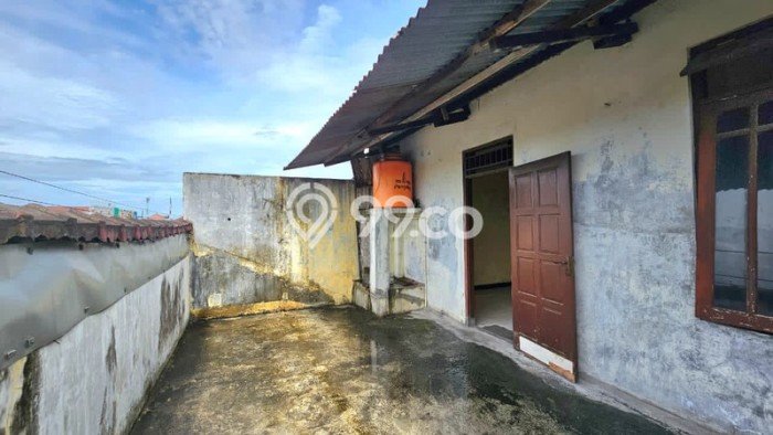 Ruko Bagus Dijual LB 110m2 Lokasi Strategis Yogyakarta Area Cocok untuk Bisnis Ruko Bagus Dijual LB 110m2 Lokasi Strategis Yogyakarta Area Cocok untuk Bisnis