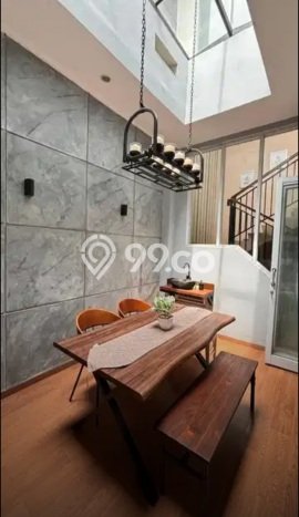 Rumah Elit LB 210m2 Siap Huni Desain Elegan di BSD City, Tangerang Rumah Elit LB 210m2 Siap Huni Desain Elegan di BSD City, Tangerang