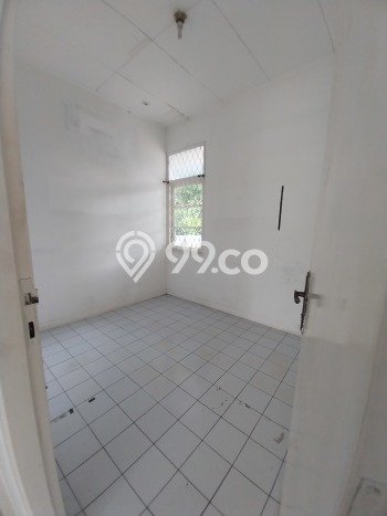 Rumah Luxury Modern Tanpa Renovasi di BSD Griya Loka Tangerang Rumah Luxury Modern Tanpa Renovasi di BSD Griya Loka Tangerang
