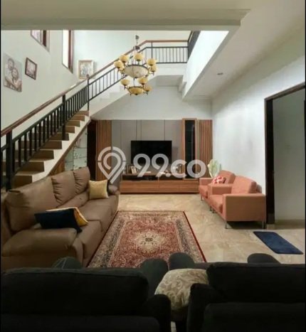 Hunian Mewah LB 300m2 Siap Huni Desain Elegan di BSD Kencana Loka, Tangerang Hunian Mewah LB 300m2 Siap Huni Desain Elegan di BSD Kencana Loka, Tangerang
