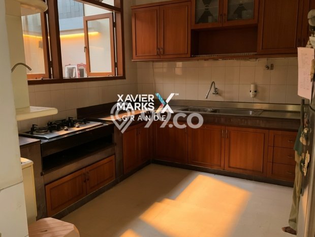 For Sale Rumah Mewah Exclusive di Sukolilo, Surabaya For Sale Rumah Mewah Exclusive di Sukolilo, Surabaya