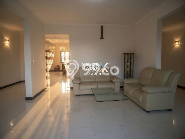 Dijual Rumah Elit Exclusive di Sukolilo, Surabaya Dijual Rumah Elit Exclusive di Sukolilo, Surabaya