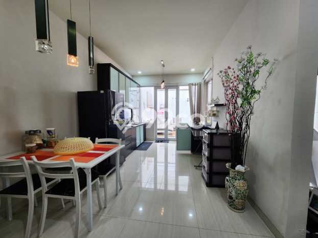 Ready to Use! Luxury House LT 200m2 Desain Elegan di Kota Baru Parahyangan Ready to Use! Luxury House LT 200m2 Desain Elegan di Kota Baru Parahyangan