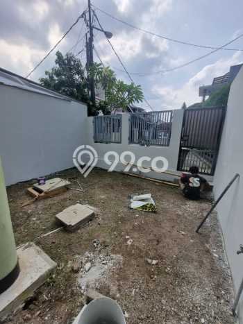 Disewakan Ruko komersial di Batununggal luas bangunan 240m2 Disewakan Ruko komersial di Batununggal luas bangunan 240m2