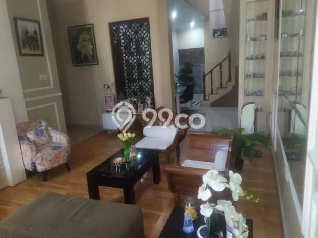 Rumah Modern 5 KT di Cikutra Bandung Full Furnished Rumah Modern 5 KT di Cikutra Bandung Full Furnished
