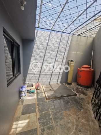 Ruko Dijual di Bandung LT 123m2 & LB 220m2 Lokasi Terbaik! Ruko Dijual di Bandung LT 123m2 & LB 220m2 Lokasi Terbaik!