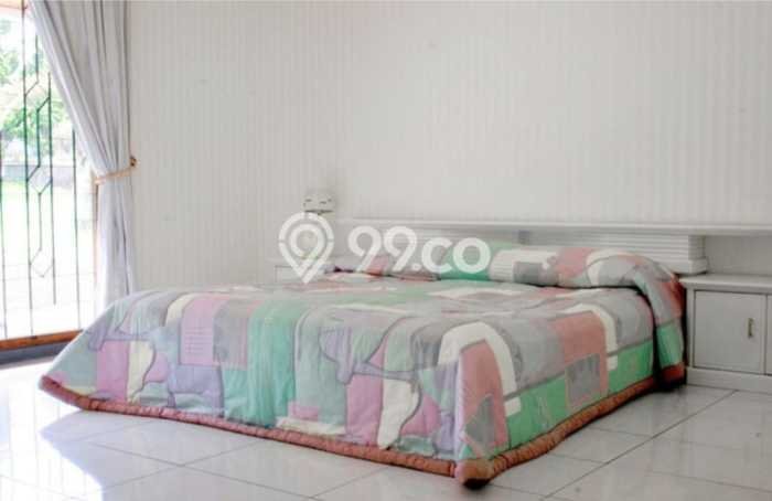 Vila Kawasan , Area 2441m2m², Lokasi Strategis Vila Kawasan , Area 2441m2m², Lokasi Strategis