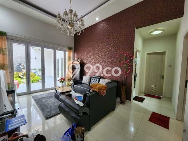 Ready to Use! Luxury House LT 200m2 Desain Elegan di Kota Baru Parahyangan Ready to Use! Luxury House LT 200m2 Desain Elegan di Kota Baru Parahyangan