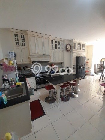 Ruko Dijual di Bandung LT 97m2 & LB 185m2 Lokasi Terbaik! Ruko Dijual di Bandung LT 97m2 & LB 185m2 Lokasi Terbaik!