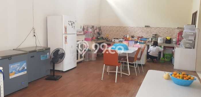 For Sale Rumah 3 Kamar Lokasi Strategis Bagus dan Strategis di Babakan Ciparay For Sale Rumah 3 Kamar Lokasi Strategis Bagus dan Strategis di Babakan Ciparay