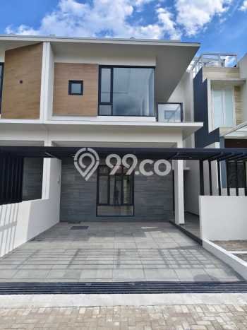 Ready to Use! Premium House LT 180m2 Desain Modern di Parongpong Ready to Use! Premium House LT 180m2 Desain Modern di Parongpong
