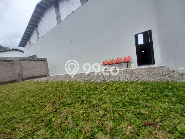 KAWASAN PREMIUM! Gudang di Kutawaringin, Luas 144m2m², Jalan Strategis KAWASAN PREMIUM! Gudang di Kutawaringin, Luas 144m2m², Jalan Strategis