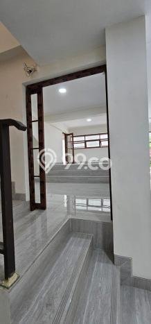Dijual Rumah 4 KT di Sektor 1 - Bintaro, Jakarta Selatan - LT 179m² Dijual Rumah 4 KT di Sektor 1 - Bintaro, Jakarta Selatan - LT 179m²