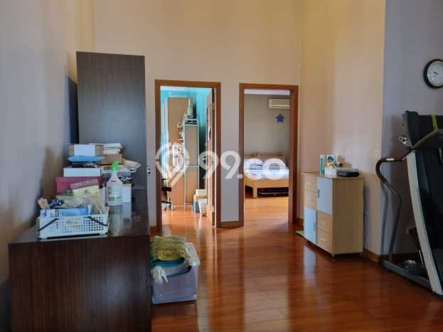 Rumah Elit Modern Tanpa Renovasi di Lebak Bulus Jakarta Selatan Rumah Elit Modern Tanpa Renovasi di Lebak Bulus Jakarta Selatan