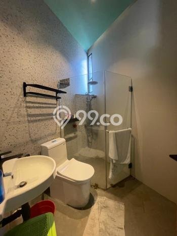 Hunian Mewah LB 350m2 Siap Pakai Desain Elegan di Bintaro, Tangerang Selatan Hunian Mewah LB 350m2 Siap Pakai Desain Elegan di Bintaro, Tangerang Selatan