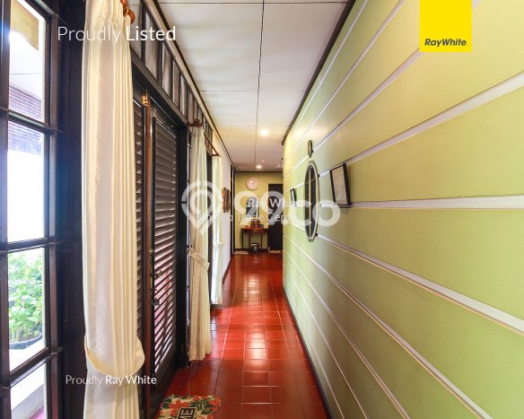 For Sale! Luxury House LT 2069m2 Desain Modern di Rempoa For Sale! Luxury House LT 2069m2 Desain Modern di Rempoa