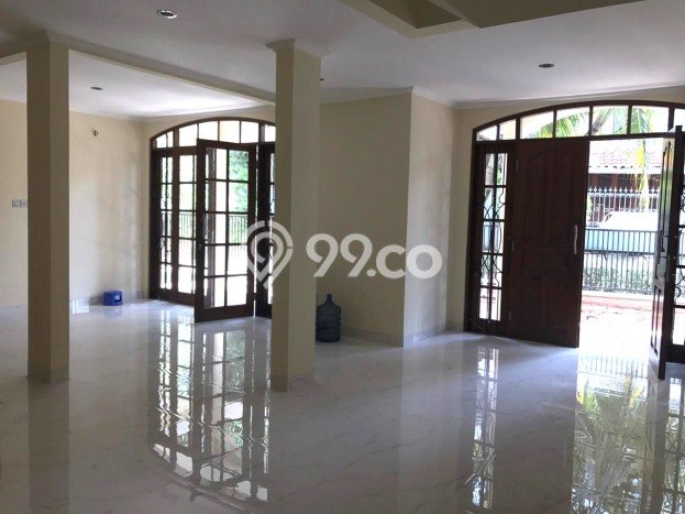 Jual Rumah Luas Megah Dengan View Eksklusif di Bintaro, Jakarta Selatan Jual Rumah Luas Megah Dengan View Eksklusif di Bintaro, Jakarta Selatan