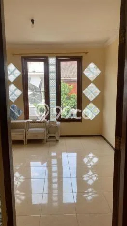 Rumah Luas Asri 2 KT Siap Pakai di Bintaro Jakarta Selatan Rumah Luas Asri 2 KT Siap Pakai di Bintaro Jakarta Selatan