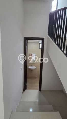 Jual Rumah Mewah Elegan Dengan View Eksklusif di Bintaro, Tangerang Selatan Jual Rumah Mewah Elegan Dengan View Eksklusif di Bintaro, Tangerang Selatan