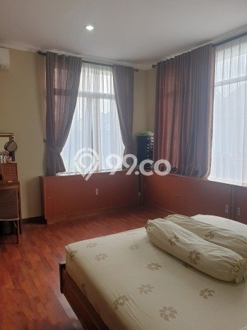 Rumah Elit LB 255m2 Siap Huni Desain Elegan di Bintaro, Tangerang Selatan Rumah Elit LB 255m2 Siap Huni Desain Elegan di Bintaro, Tangerang Selatan