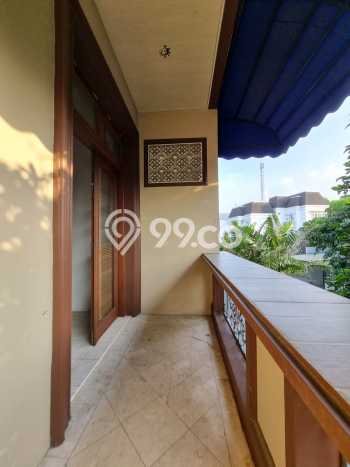 Jual Rumah 4 KT di Bintaro, Tangerang Selatan - Luas Tanah 263m2m² Jual Rumah 4 KT di Bintaro, Tangerang Selatan - Luas Tanah 263m2m²