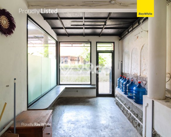 Rumah Luxury Modern Siap Huni di Bintaro Jakarta Selatan Rumah Luxury Modern Siap Huni di Bintaro Jakarta Selatan